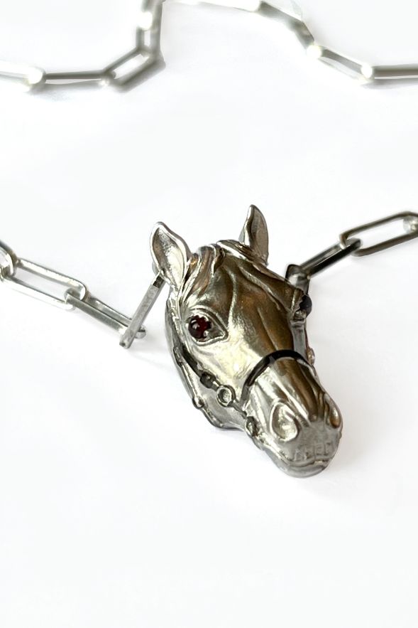 EQUUS Neckchain White