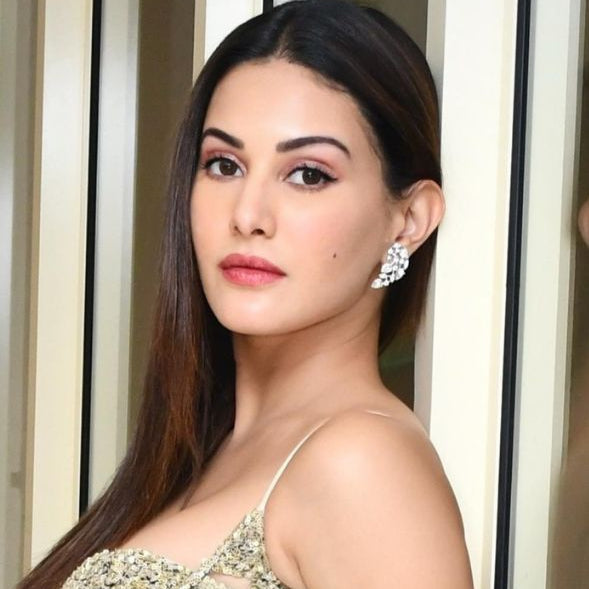 Amyra Dastur - PEGASUS White