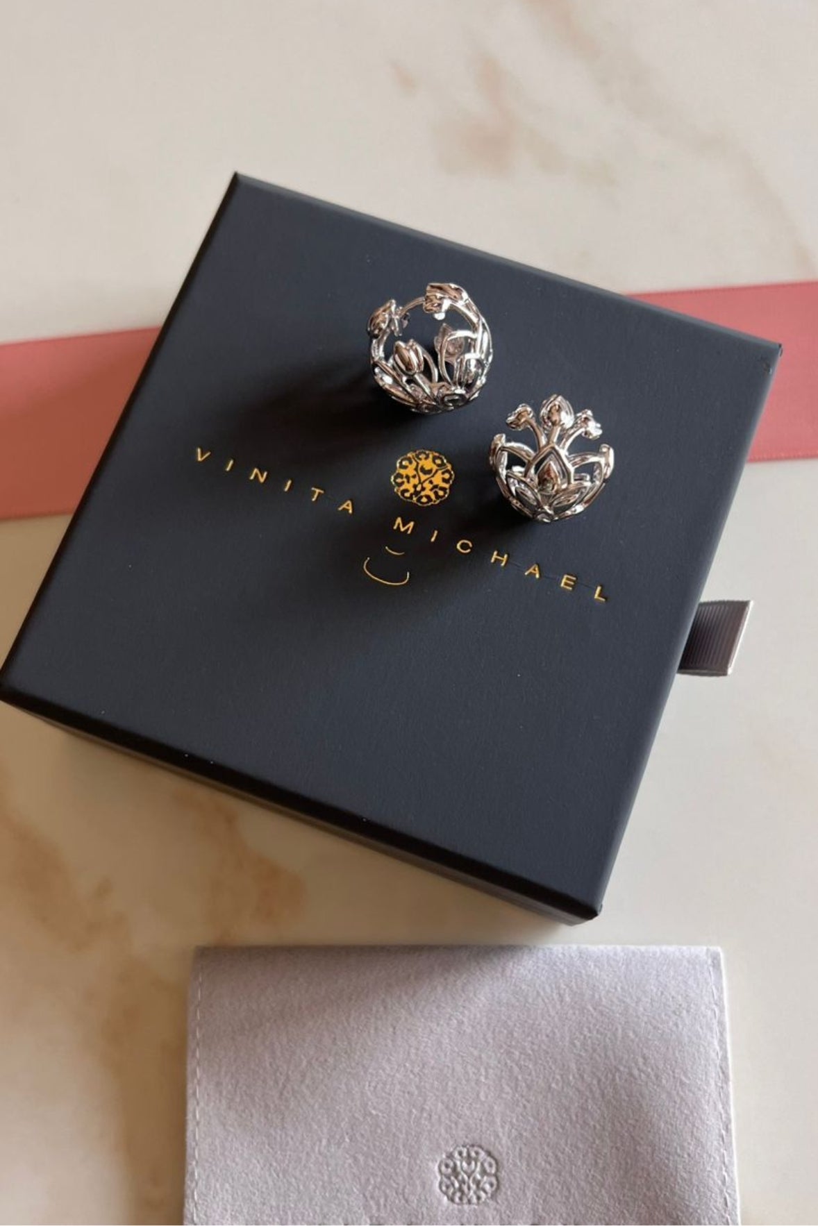 Lotus Orbs (White)