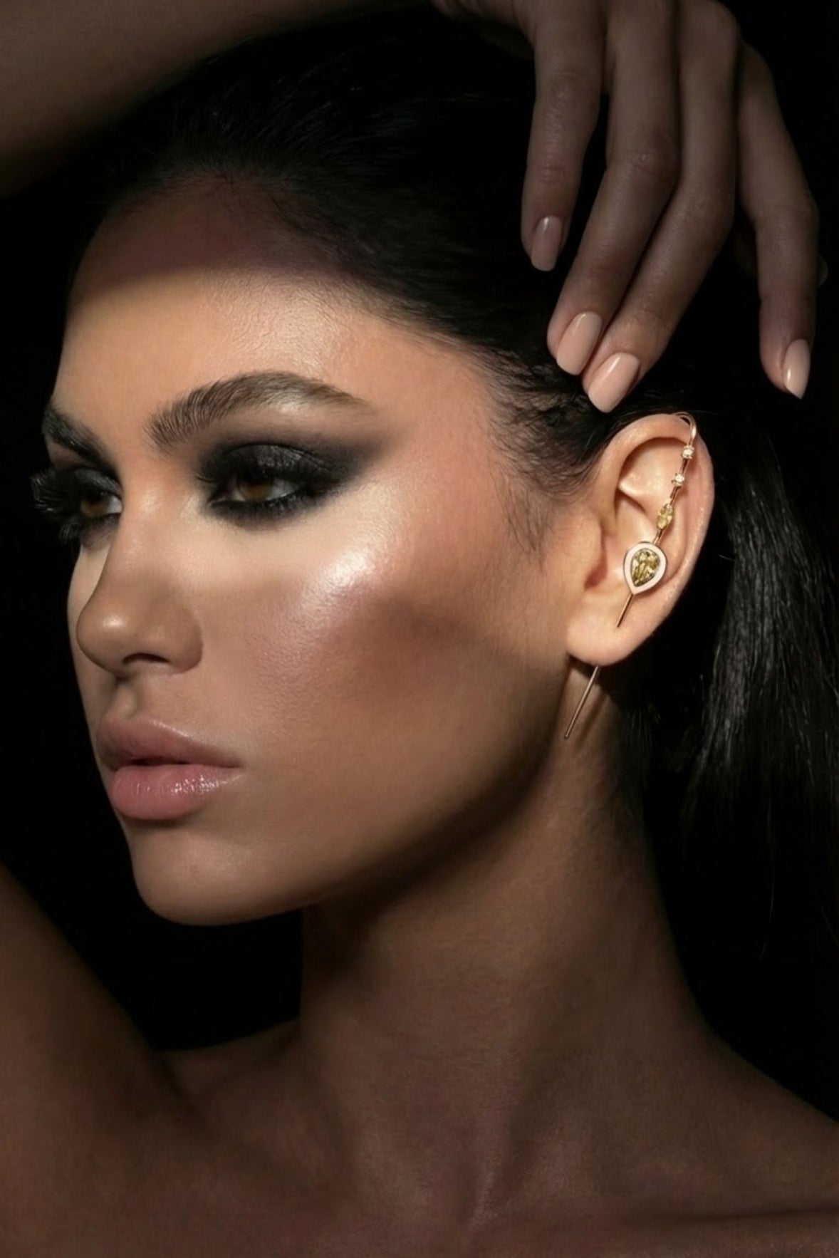 Bolt Mono ear cuff